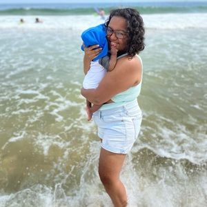 Welcome to my Closet! Thanks for shopping!